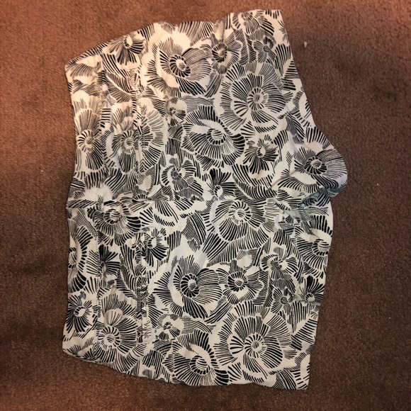 Patterned shorts - Picture 2 of 3